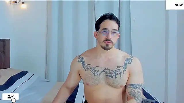 Hunter Hoott online show from April 24, 5:10 am