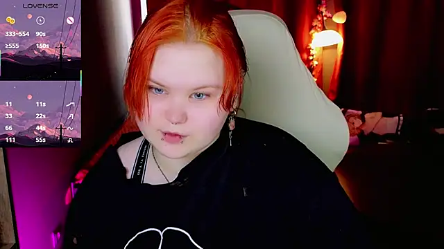 fillisfox  online show from April 22, 11:07 am