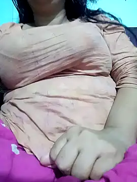 jenyfer709 online show from February 23, 11:59 pm