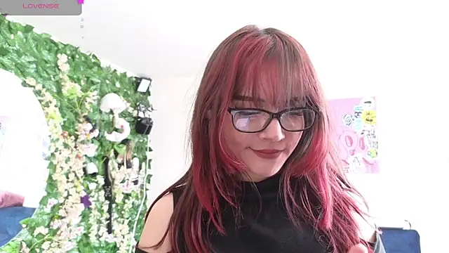 MiaVelvetDoll online show from March 25, 3:04 pm