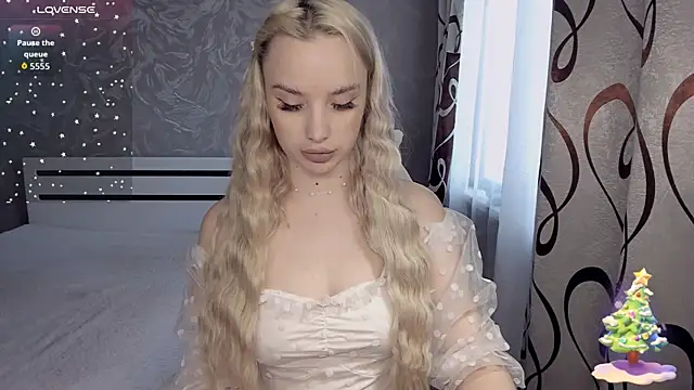 KiraKrox online show from January 15, 7:25 am