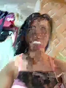 hotqueen02 online show from April 26, 7:39 am