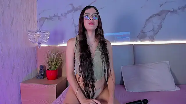 Celeste-Evanns online show from September 24, 8:08 pm