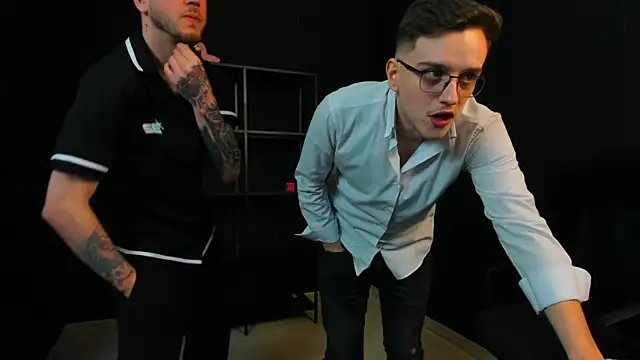 JonahShaw online show from April 28, 9:13 am