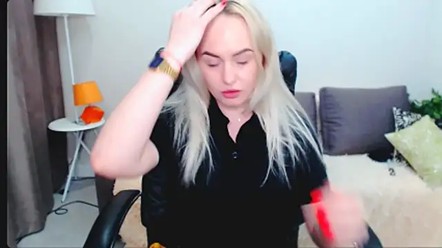 LiluMoon   online show from March 26, 4:53 pm