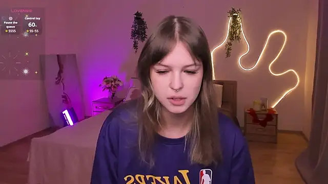 Lisa Blossom online show from April 24, 6:05 am