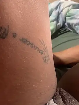 ju muniz01 online show from September 30, 2:01 pm