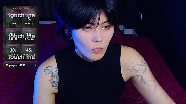 GothXRaven online show from September 27, 4:25 pm