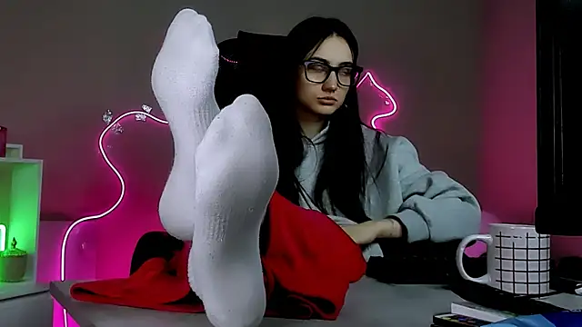 olivianorton online show from March 16, 4:11 pm