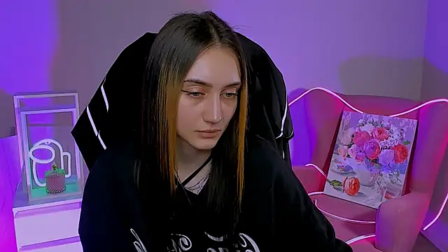 olivianorton online show from October 16, 2:52 pm