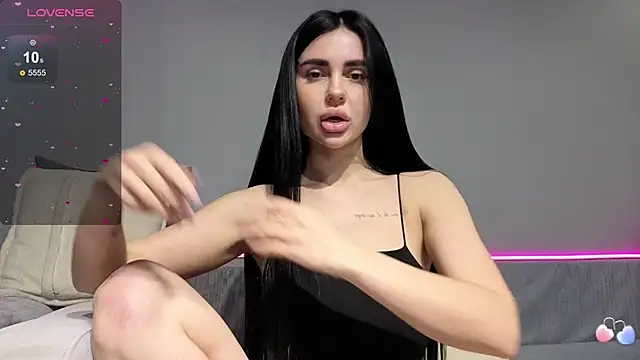 Mary  foxy online show from December 4, 11:05 pm