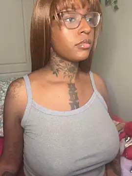 MistiSavannah online show from November 9, 3:57 am