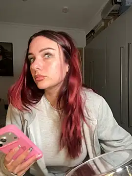 OliviaaFischer online show from April 11, 6:33 pm