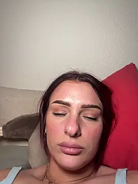 OliviaaFischer online show from April 8, 9:50 pm