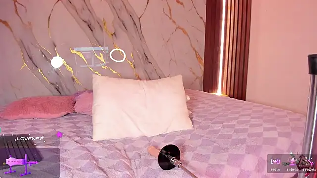 Emmiicute online show from October 11, 10:56 pm