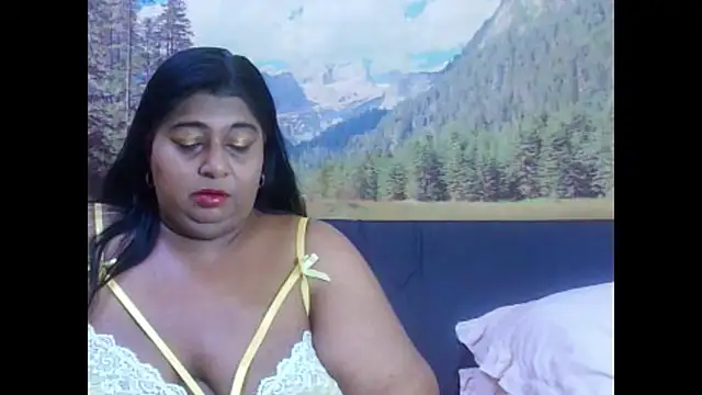 indianhoney694u online show from February 26, 6:01 am