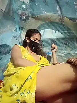 priyastrip314 online show from April 26, 8:06 pm