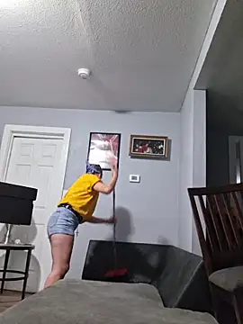 RicaSuave 69 online show from June 4, 5:28 pm