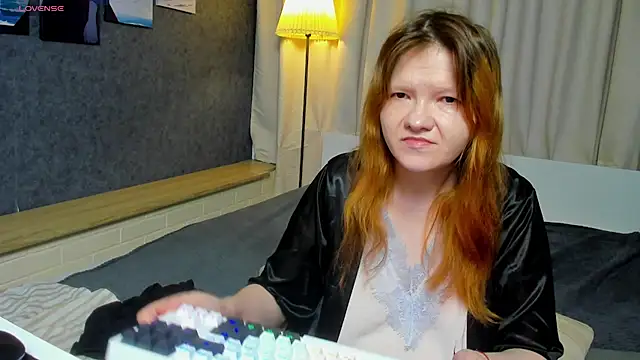 Nora lovvvv online show from November 24, 3:14 pm