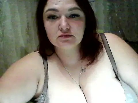 AngelQSky online show from November 15, 10:00 pm