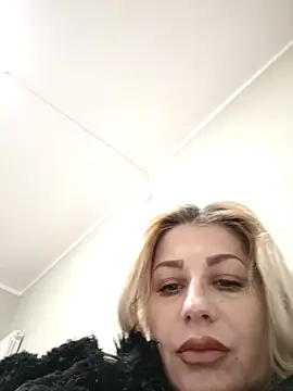 evakisimovareal online show from February 16, 5:24 pm