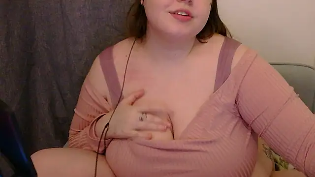 brattyprincessemma online show from March 24, 8:03 pm