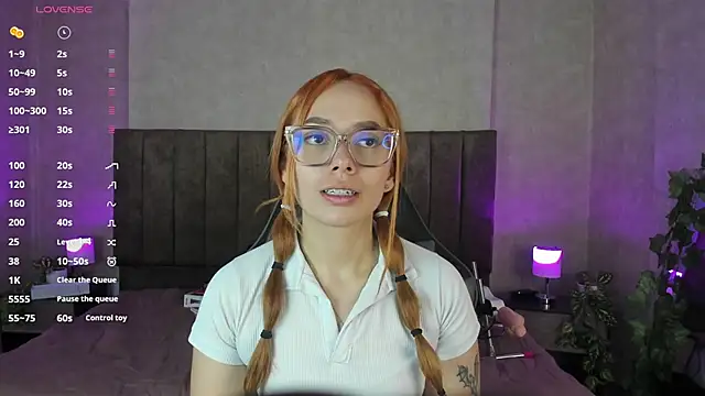 LanaMills  online show from September 18, 4:55 am