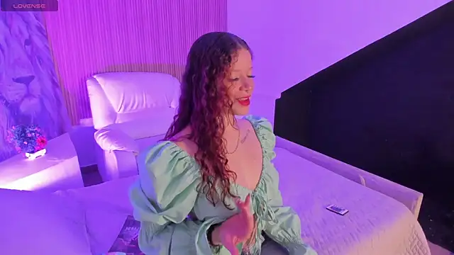 AphroditeSweet online show from October 14, 8:33 pm