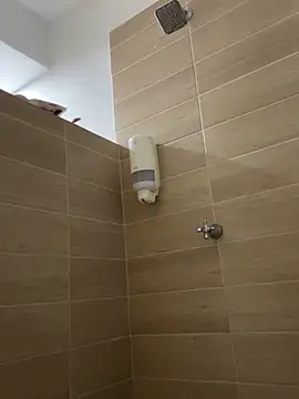 lu styles  online show from October 25, 1:35 am