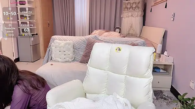 Y2Luvk online show from September 29, 10:59 pm