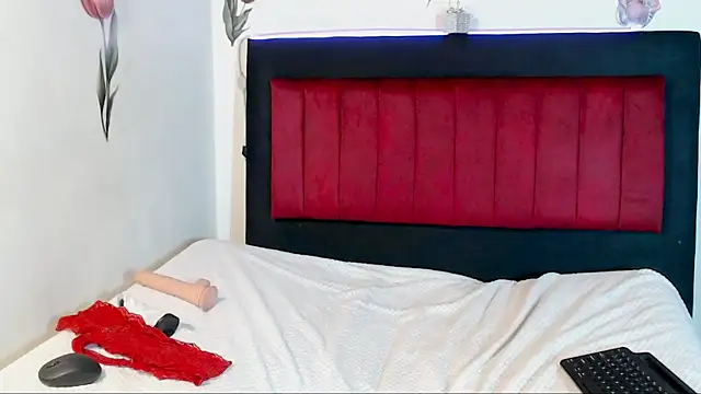 angelyxs online show from January 6, 8:56 pm