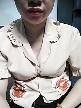 Mie rose online show from March 22, 1:06 pm