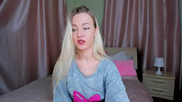 mishapallmer online show from June 6, 3:57 am