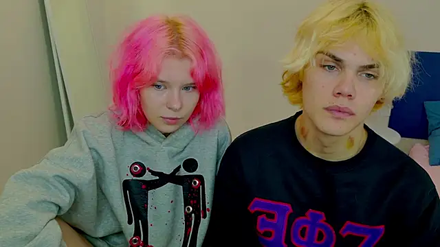 Bonnie And C1yde online show from October 19, 5:15 pm