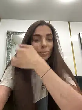 EllyLynn online show from April 13, 5:36 pm