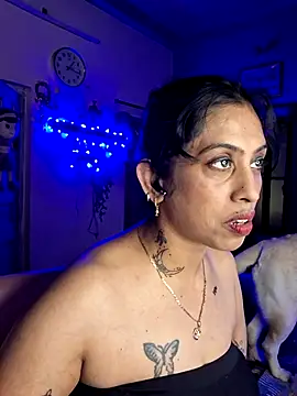 Love Beauty01 online show from March 18, 7:19 pm