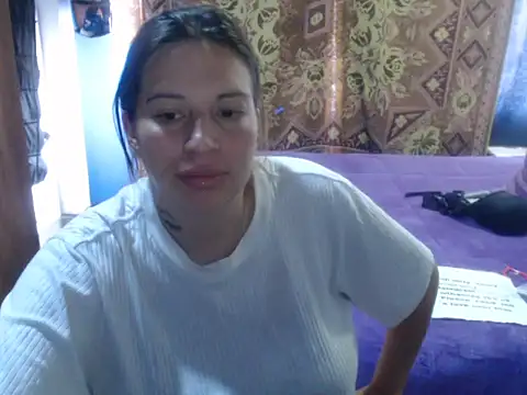 cloequeen15 online show from May 11, 3:29 pm