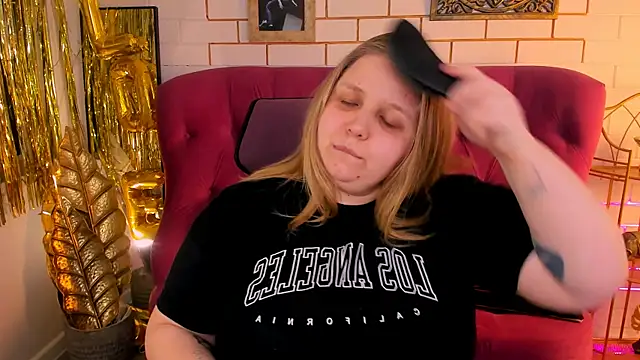 SladaDell online show from February 19, 4:06 pm