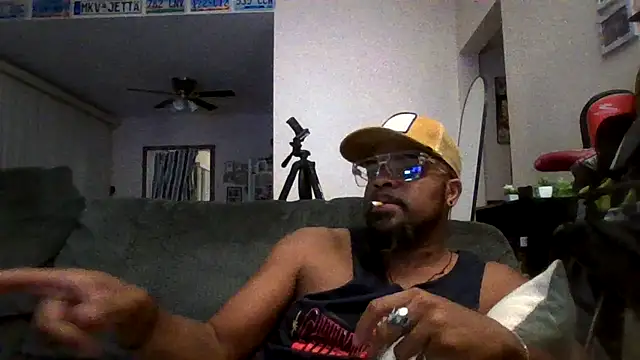 Str8ishVegasGuy online show from October 11, 1:03 pm