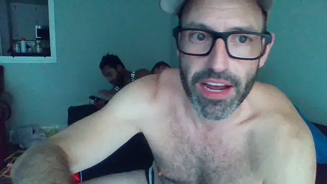 ChiNOTsoChiGuy online show from July 28, 6:20 pm
