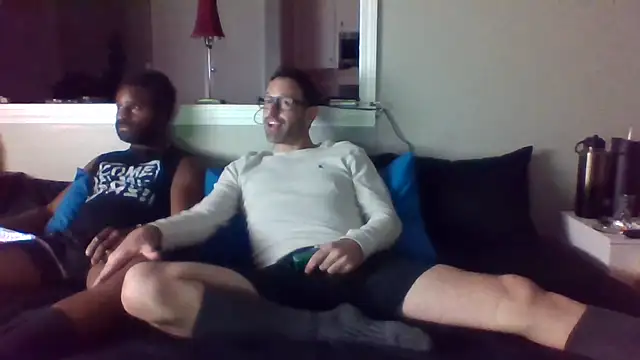 ChiNOTsoChiGuy online show from August 9, 9:57 am