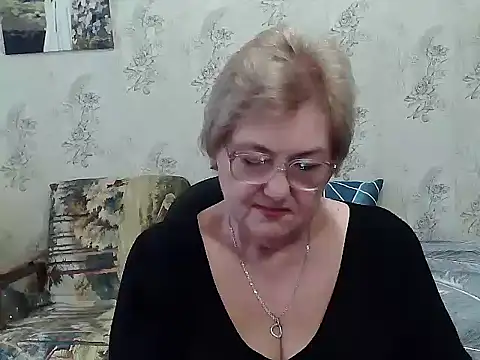 Renata62011 online show from November 18, 1:12 pm