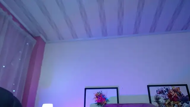 Lulugh  online show from December 19, 7:28 pm