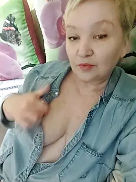 ForgeMeNot51 online show from February 9, 6:15 am