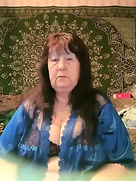 CrystalLime6411 online show from April 1, 3:31 pm