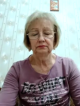 AlikaSwan5821 online show from November 10, 9:32 pm