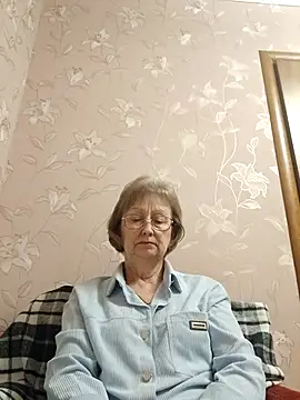 AlikaSwan5821 online show from February 13, 9:49 pm