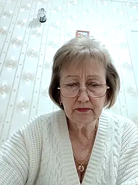 AlikaSwan5821 online show from February 19, 8:40 pm