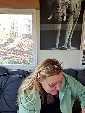 Misspapillon1840 online show from November 26, 10:27 am