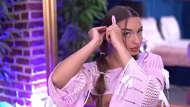 MillaSerene online show from November 7, 6:41 am